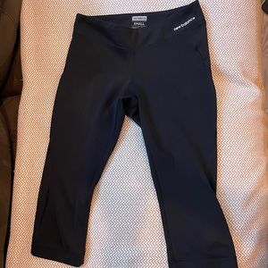 Women’s New Balance athletic workout capri pants